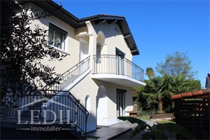 maison à la vente -   64290  GAN, surface 151 m2 vente maison - UBI445844915